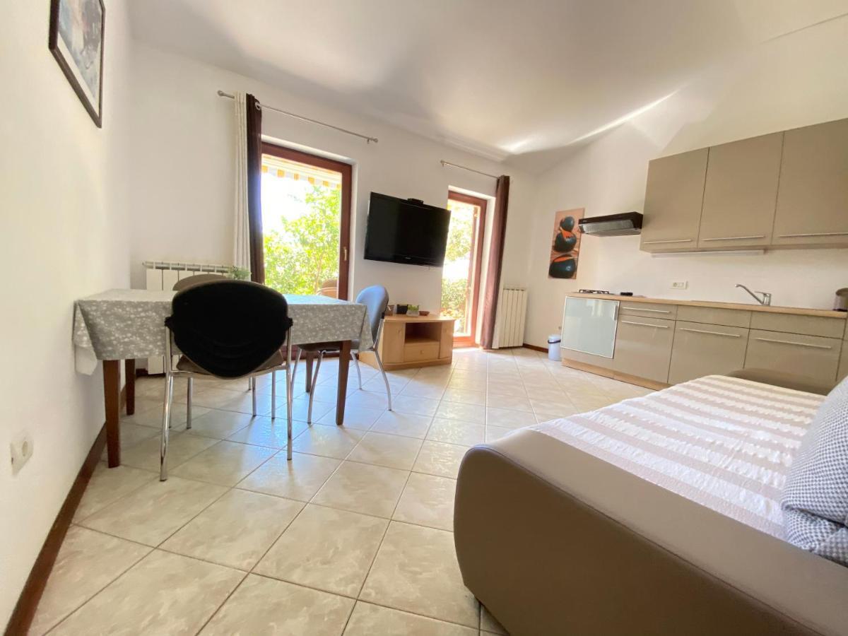 Vesna Apartament *